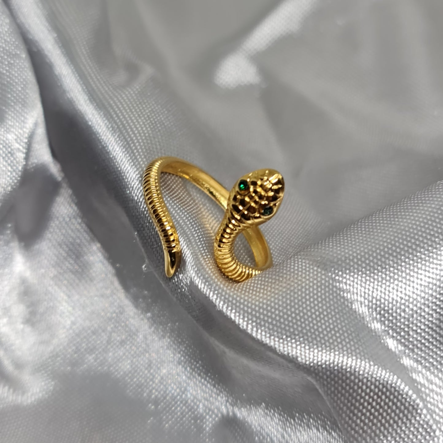 ZILA || snake ring