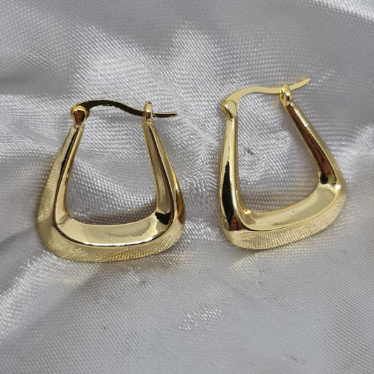 ZINA || Stirrup Earrings