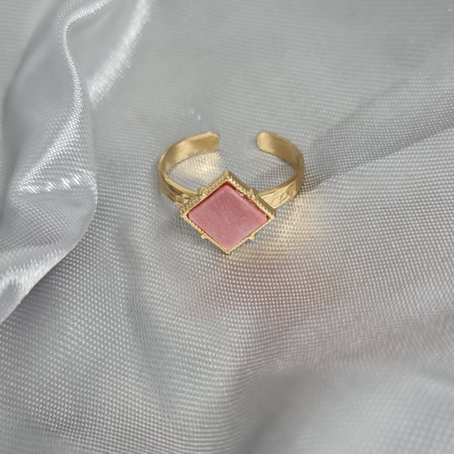 ARI || Anillo piedra